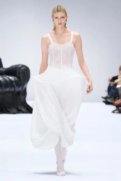 Look 40
